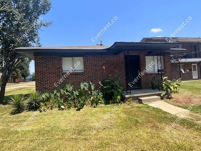Foto del edificio - 2234 Barrett Ave