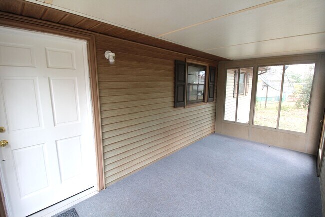 Foto del edificio - 3 Bedroom home with a Full Basement in Indian Trail!