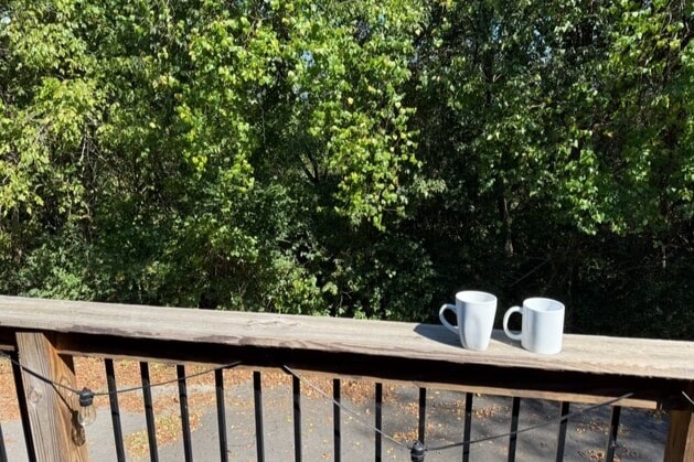 Building Photo - 245 Hickorydale Dr