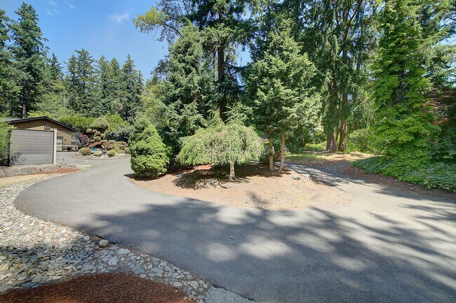 Foto del edificio - 5Bd/2.5Ba Kirkland Home