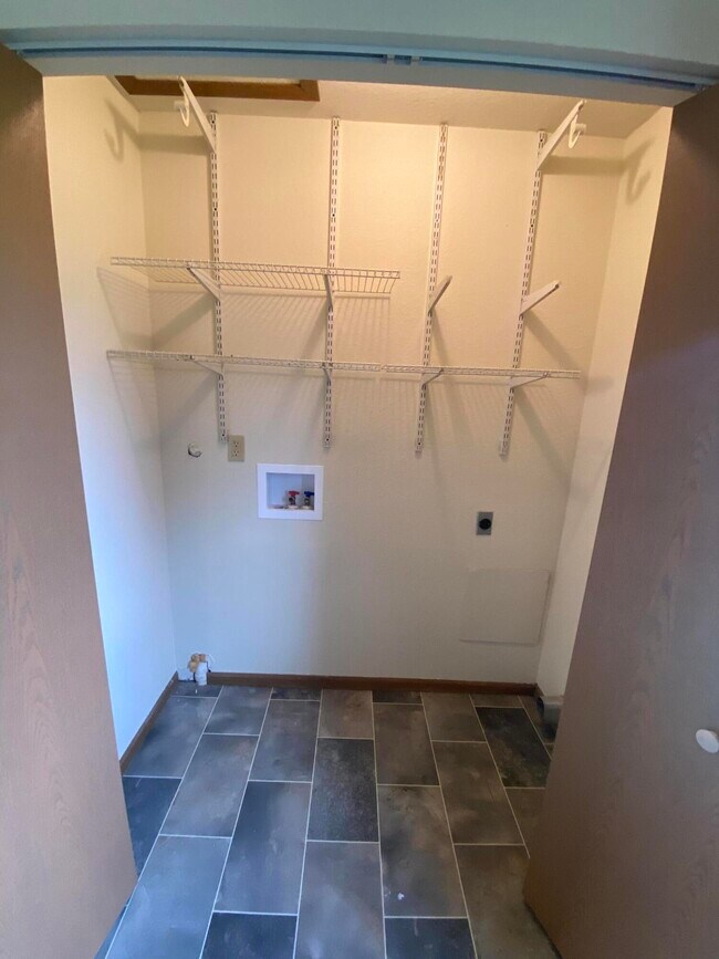 Foto del edificio - 1407 Avatar Ct