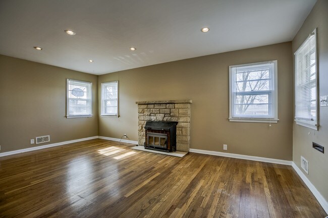 Foto del edificio - 4401 N 53rd St