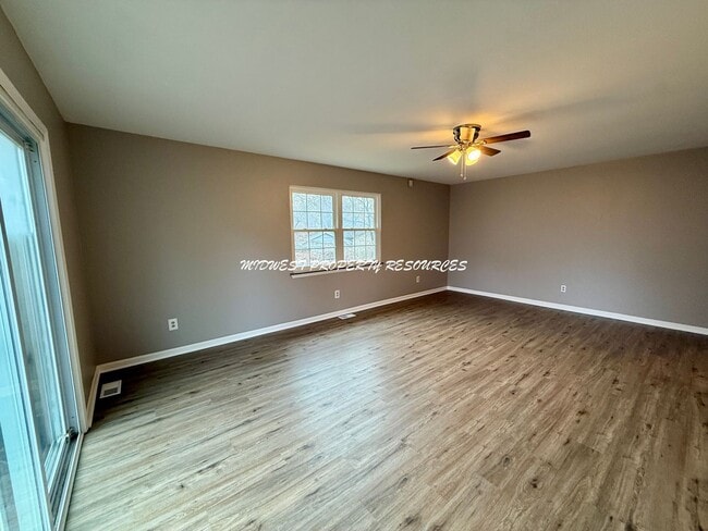 Foto del edificio - 505 SE Florence Ave