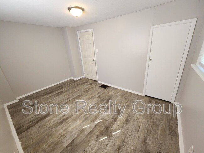 Foto del edificio - 2440 S 11th St