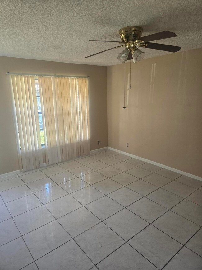 Building Photo - 4290 Royal Banyan Way