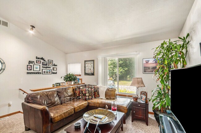 Foto del edificio - 3760 Jill Ave