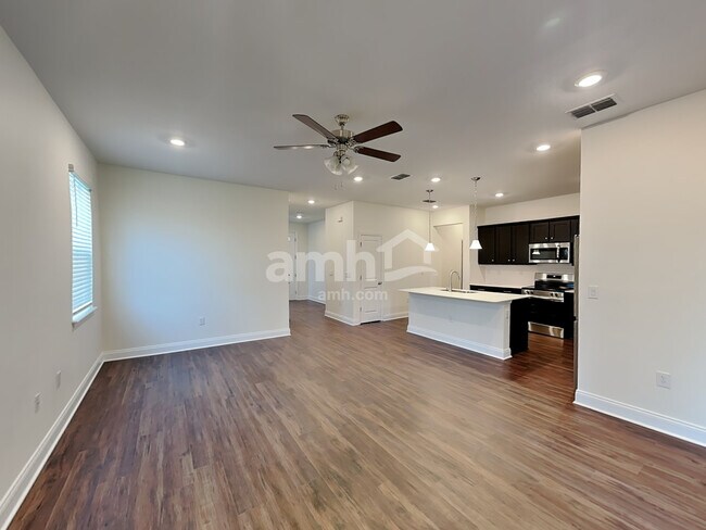 Foto del edificio - 3627 Windward Hls Blvd