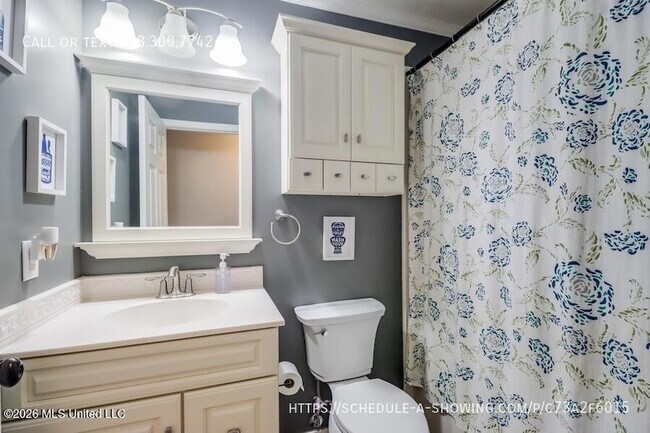 Foto del edificio - 7201 Bienville Dr