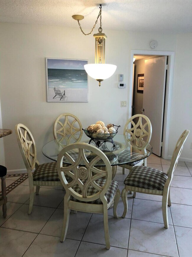 Building Photo - 2800 N Ocean Dr