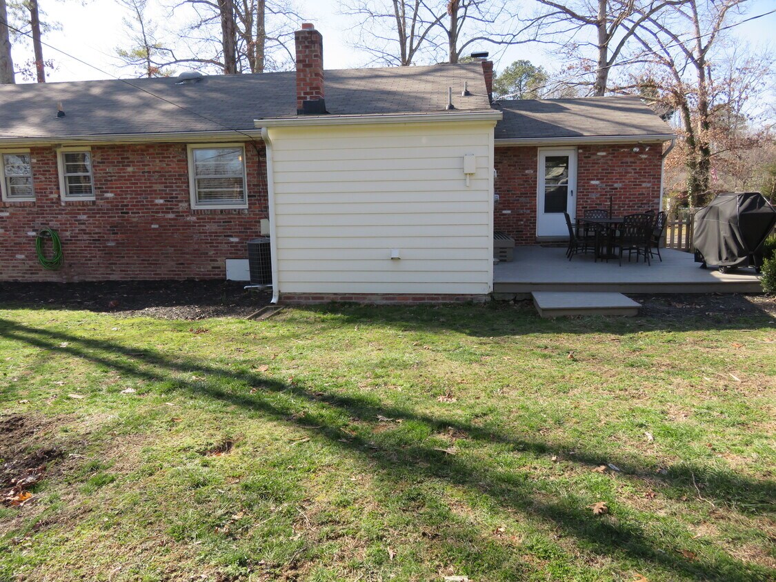 Foto principal - 2001 Milbank Rd