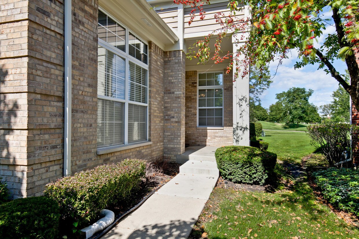 2049 Inverness Dr, Vernon Hills, IL 60061 House Rental in Vernon