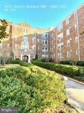 Building Photo - 3051 Idaho Ave NW