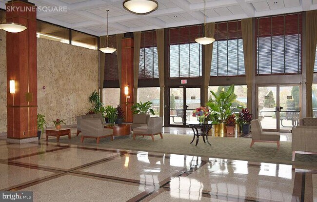 Building Photo - 5501 Seminary Rd