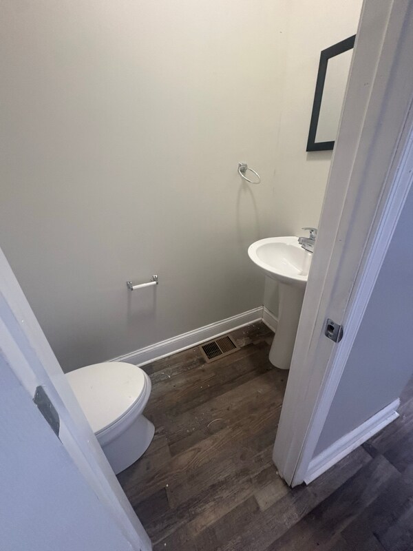 Foto del edificio - 2525 W Cold Spring Ln