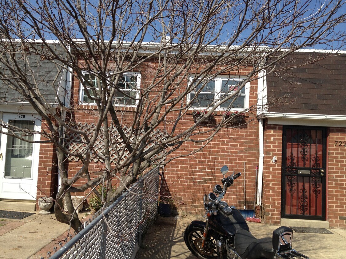 Primary Photo - 722 N 20th St