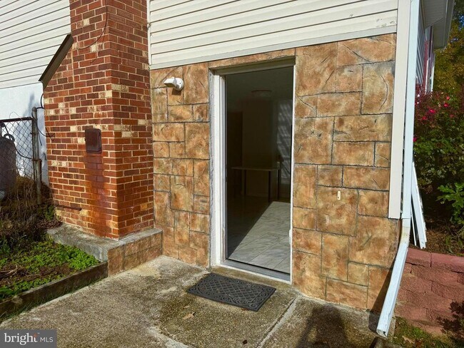 Foto del edificio - 13770 Musket Ct