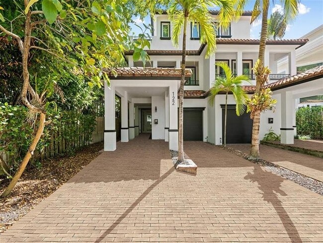 Foto del edificio - 122 NE 16th Terrace