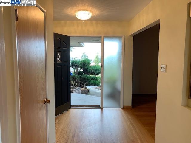 Foto del edificio - 2755 Pineridge Rd