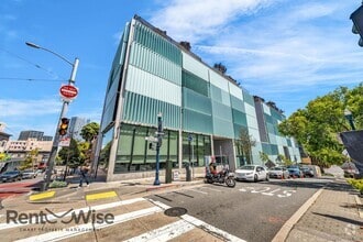 Building Photo - 8 Octavia St