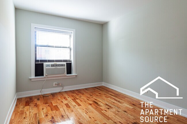 Foto del edificio - 560 W Arlington Pl