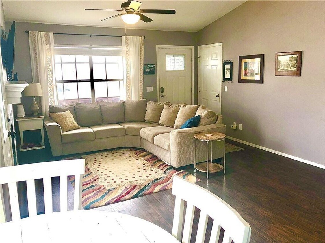 Building Photo - Affordable 2-Bedroom Home for Lease in Fay...