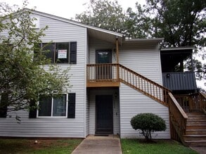 Building Photo - 1642 Hunters Trail