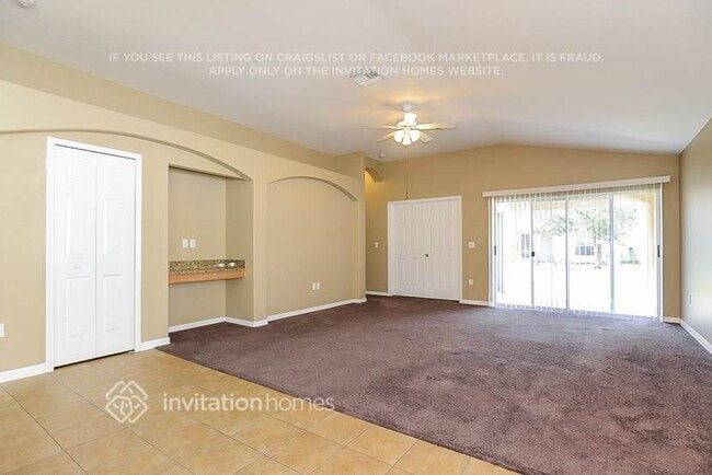 Foto del edificio - 7413 Pulteney Dr