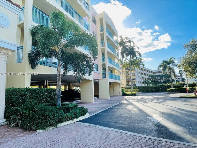 Foto del edificio - 201 Golden Isles Dr