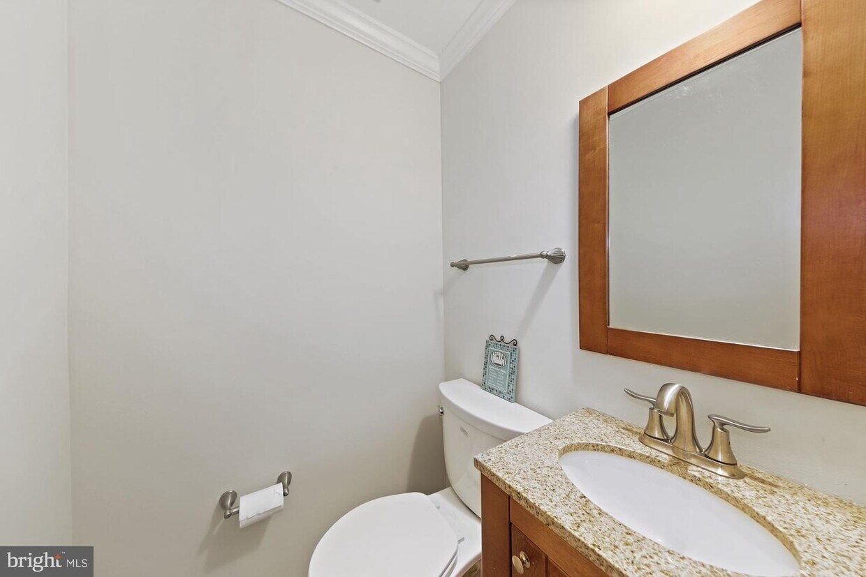 10511 Smithy Ct, North Potomac, MD 20878 Townhouse for Rent in North