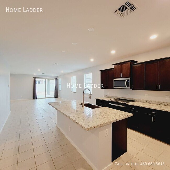 Building Photo - 22446 W Kimberly Dr