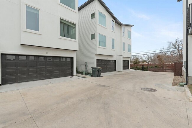 Foto del edificio - 1417 Kramer Ln