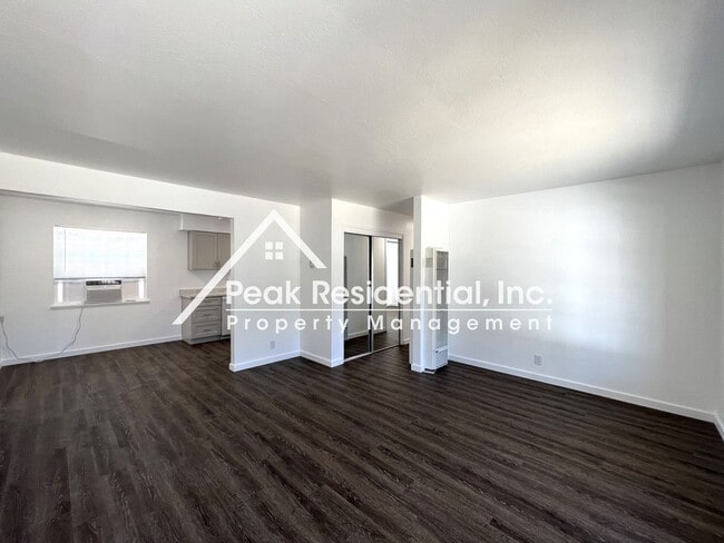 Building Photo - 2 br, 1 bath House - 5926 Hazel Ave