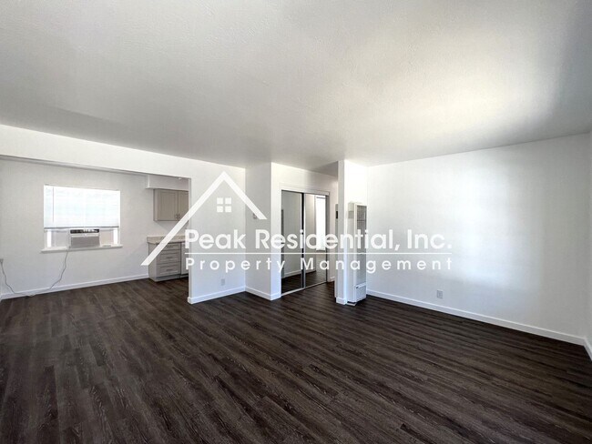 Foto del edificio - 2 br, 1 bath House - 5926 Hazel Ave