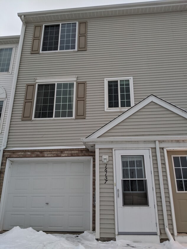 Welcome home! - 16157 72nd Street Northeast