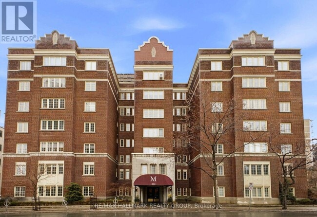 Building Photo - 260 Metcalfe St