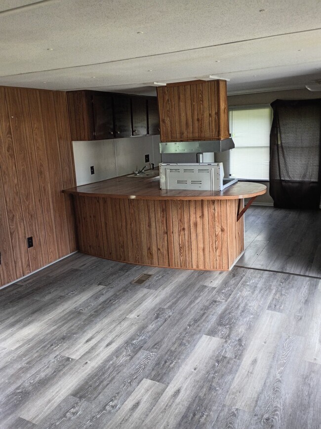 Foto del edificio - 2181 Blue Creek Rd