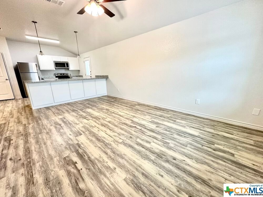 209 Dolphin, Temple, TX 76502 Townhome Rentals in Temple TX