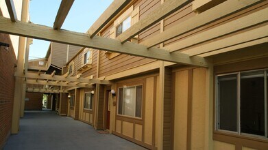 Building Photo - 3009 Madison Ave