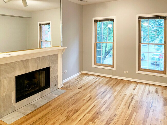 Foto del edificio - 1042 N Wood St