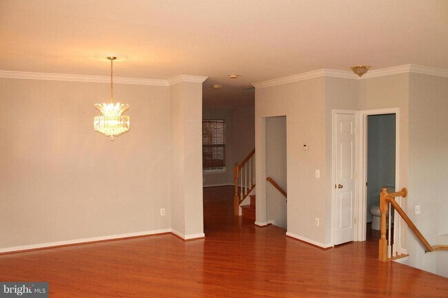 Foto del edificio - 47381 Sterdley Falls Terrace