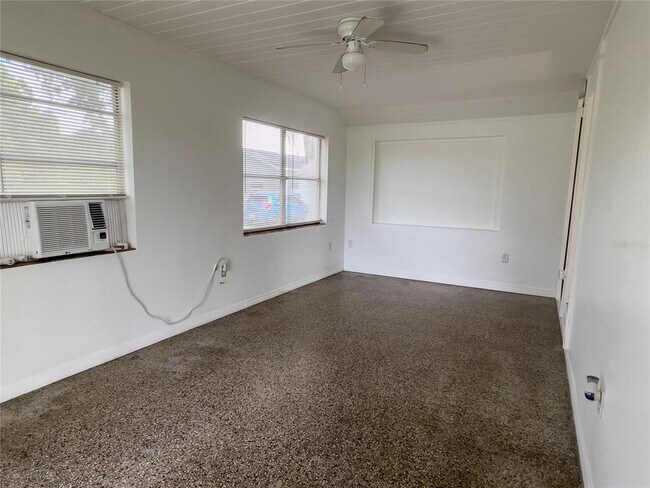 Foto del edificio - 12846 Florida Ave