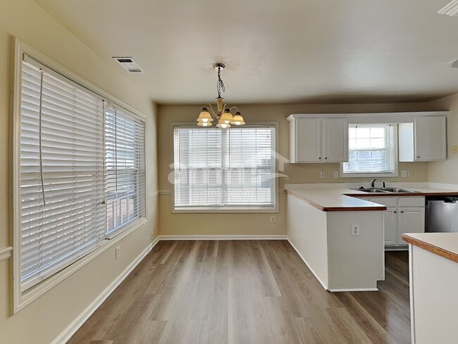 Building Photo - 1172 Cumberland Creek Way SW