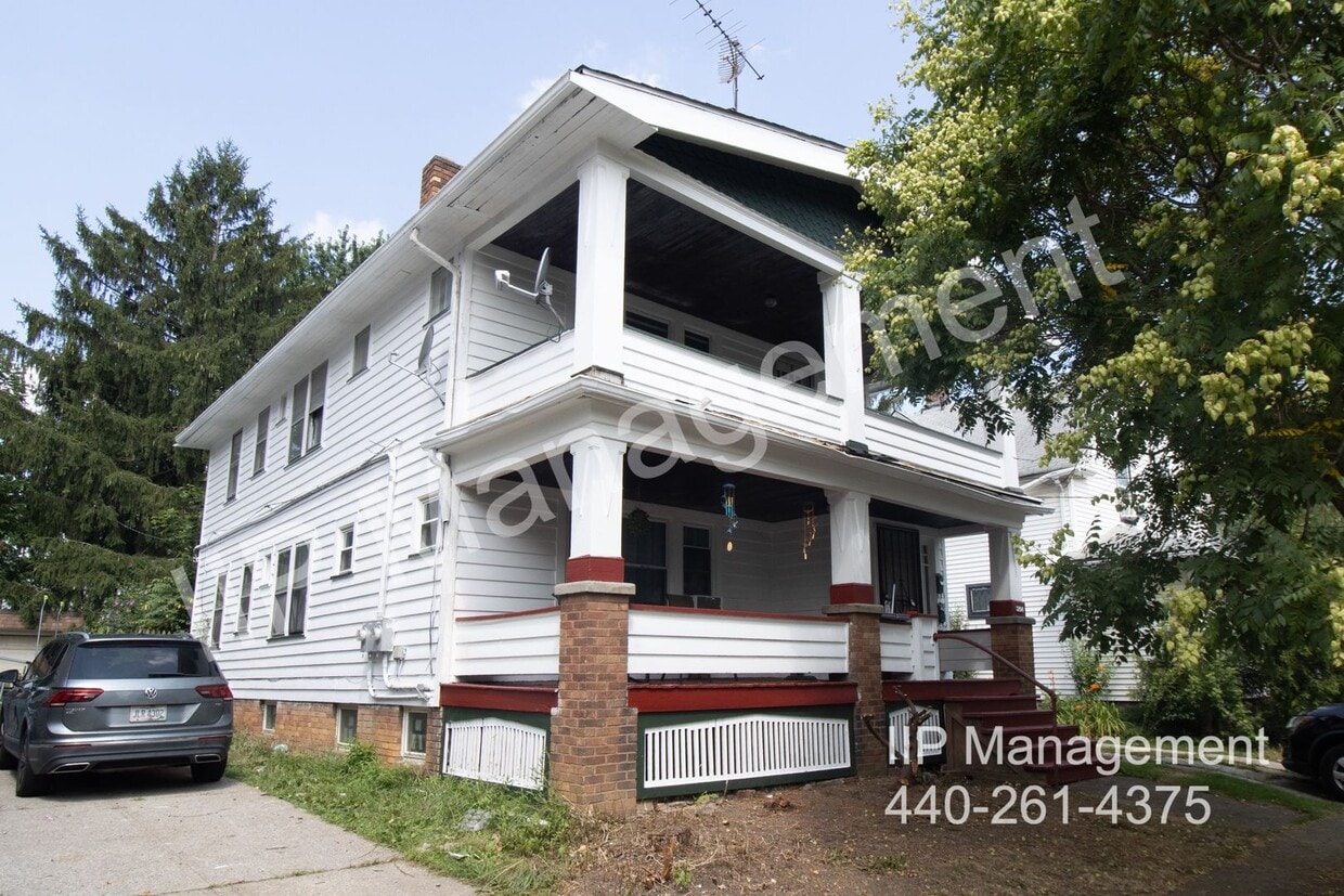 Primary Photo - 3204 W 92nd St
