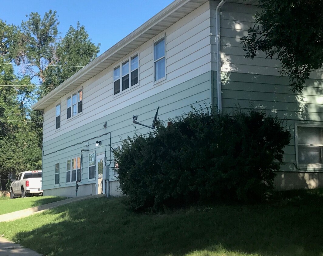 1101-6th-ave-e-unit-1-williston-nd-58801-apartments-in-williston