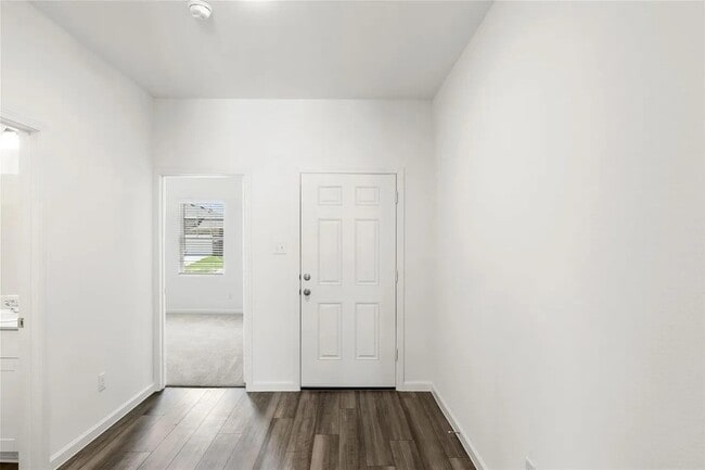 Building Photo - 1828 Sandlin Dr