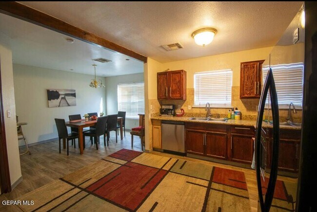 Foto del edificio - 12377 Tierra Alaska Ave