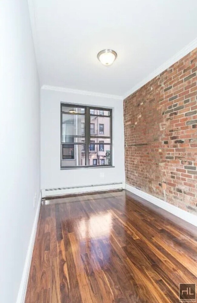 Foto del edificio - MULBERRY ST.