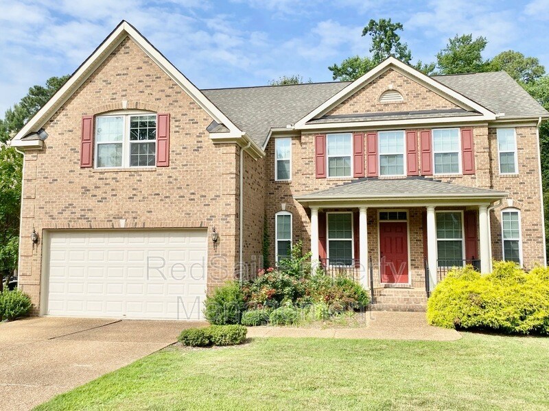 Primary Photo - 3915 W Providence Rd