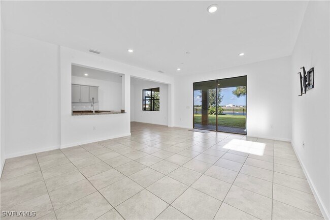 Building Photo - 4583 Lamaida Ln