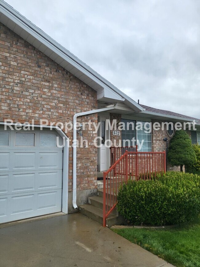 Building Photo - Large Spanish Fork Home